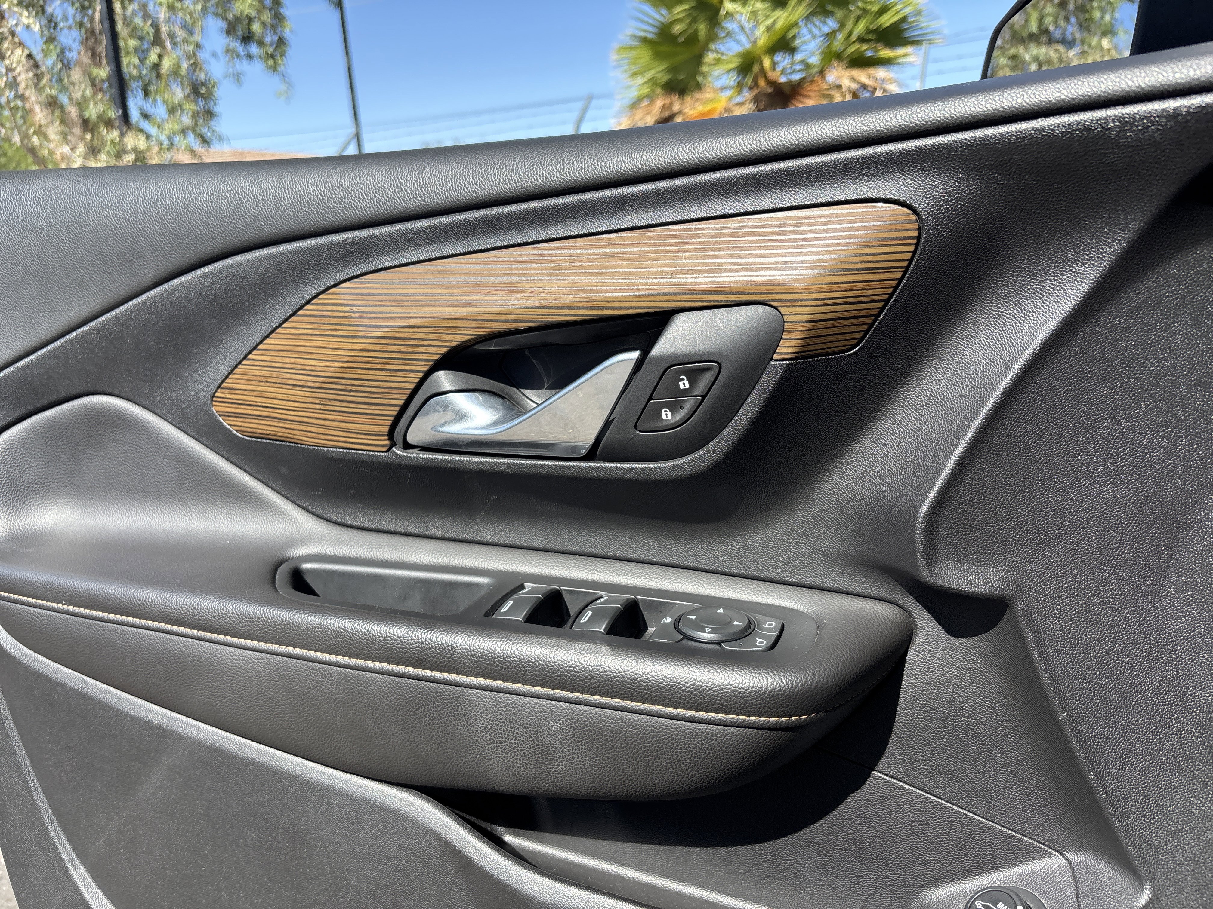 Used 2020 GMC Terrain SLE w/ Driver Convenience Package FWD image 20