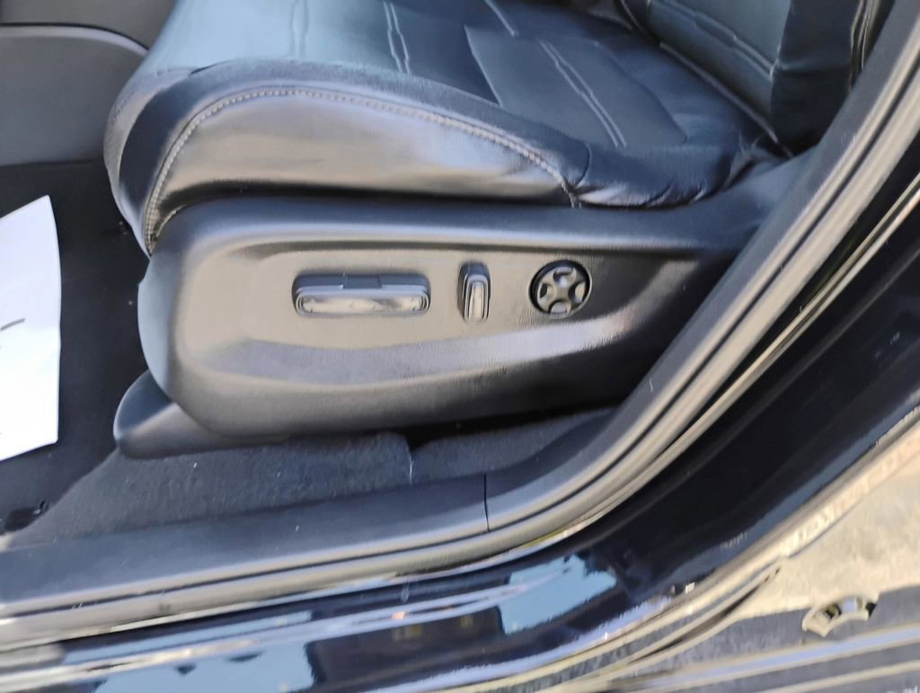 Used 2017 Honda CR-V EX-L image 25