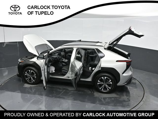 Used 2025 Toyota bZ4X FWD image 64