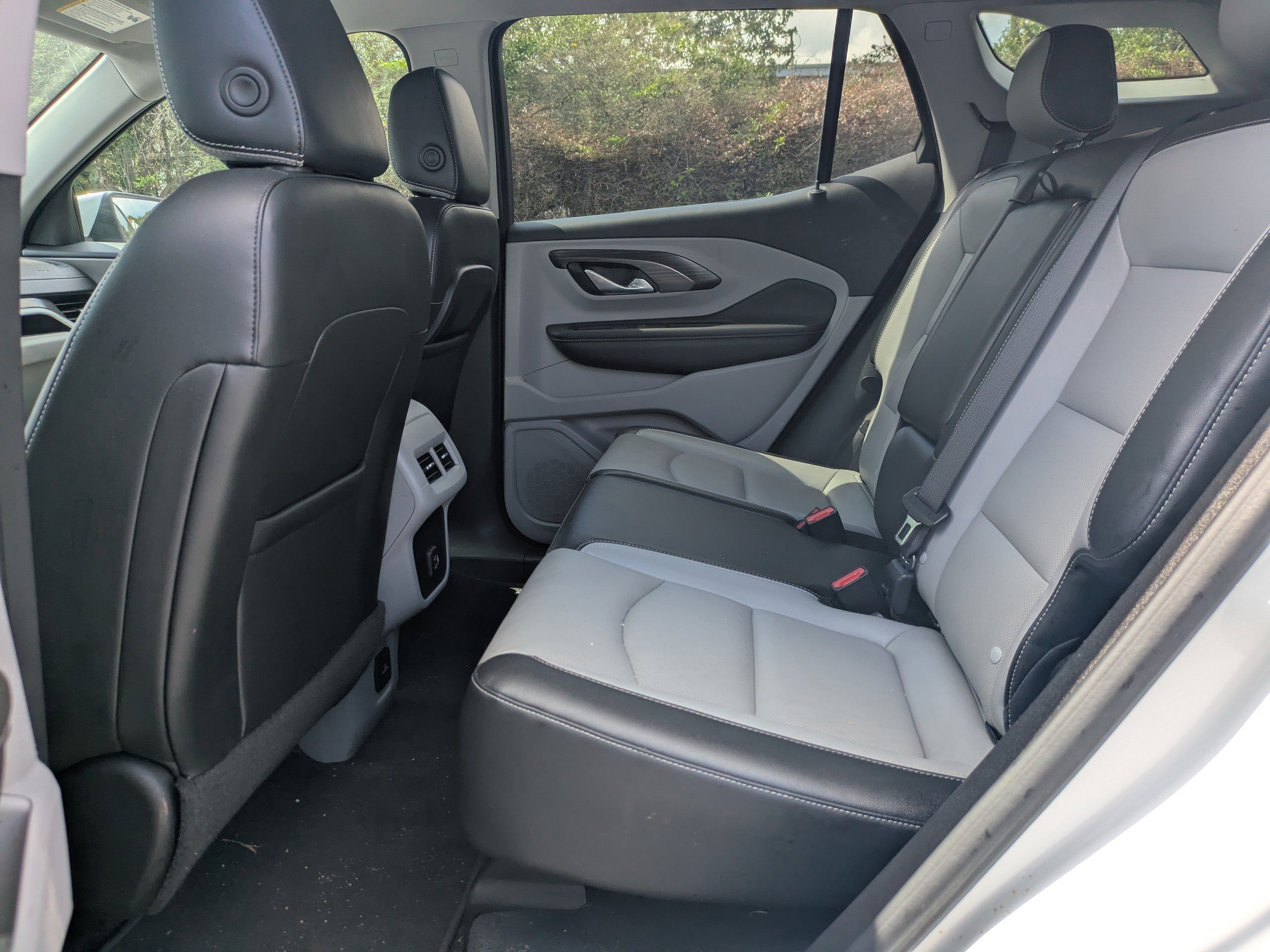 Used 2022 GMC Terrain SLT w/ Infotainment Package II image 15