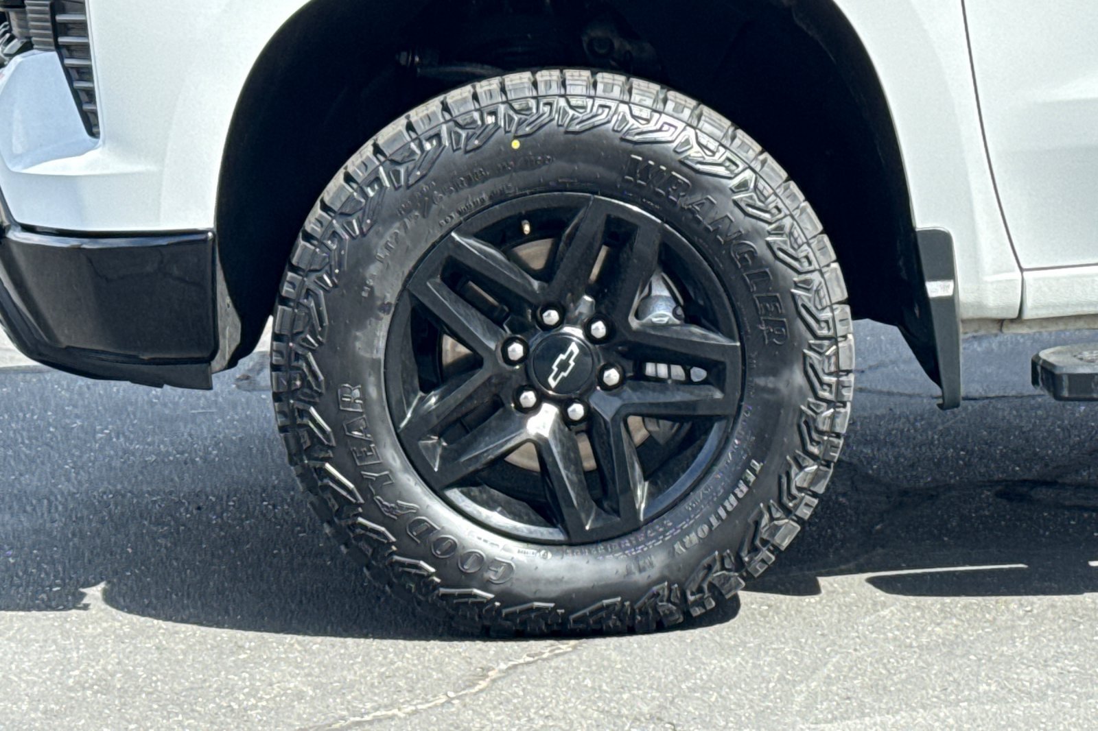 Used 2023 Chevrolet Silverado 1500 LT Trail Boss w/ Protection Package AWD/4WD image 35