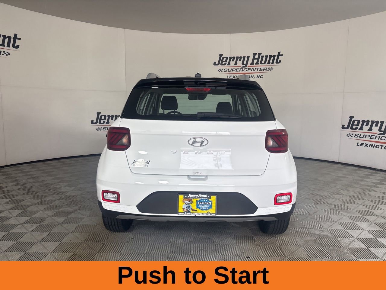 Used 2025 Hyundai Venue Limited image 6