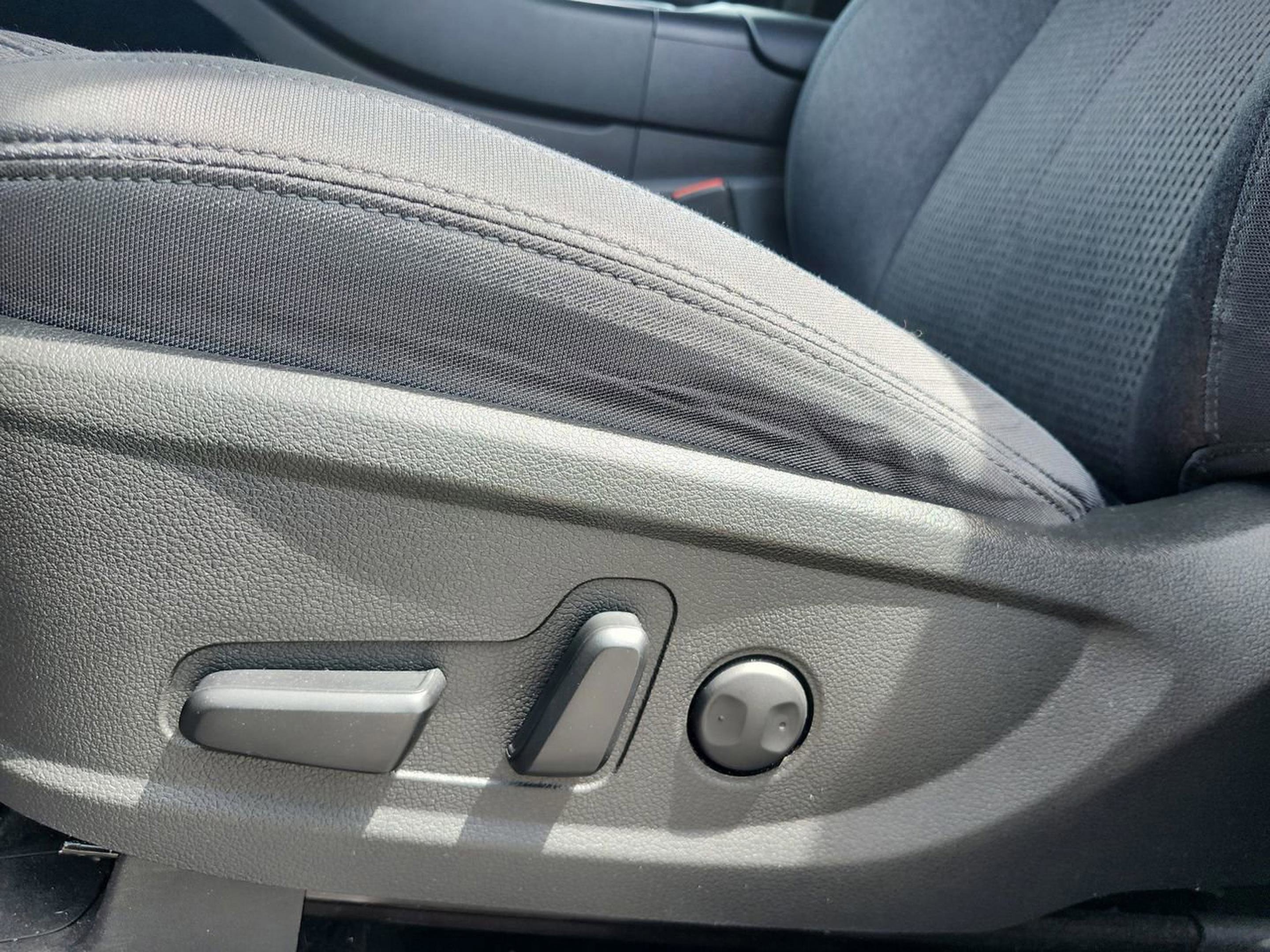 Certified 2022 Hyundai Santa Fe SEL w/ Convenience Package image 13
