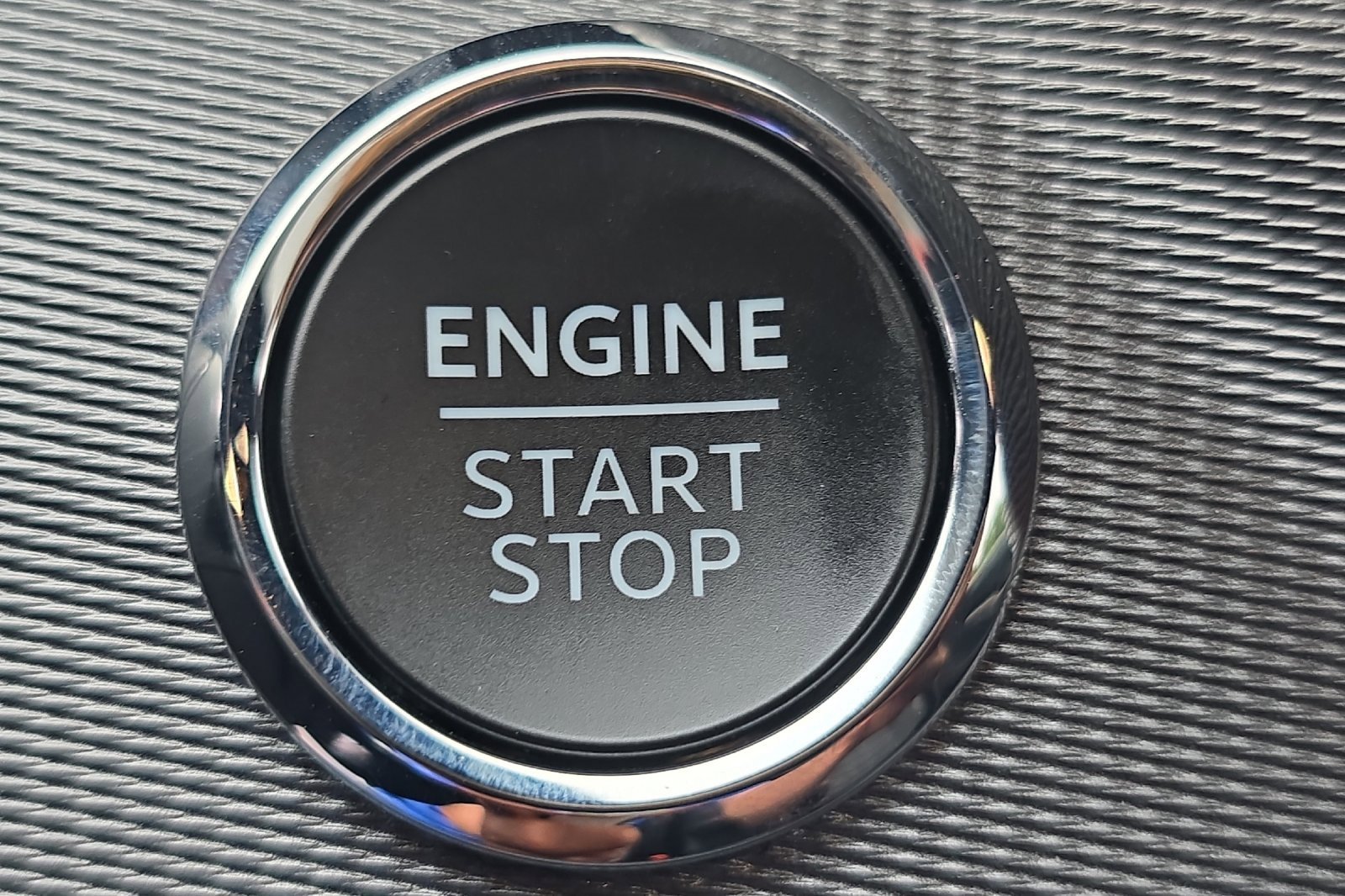 Used 2025 Ford Explorer ST-Line w/ Premium Package image 23