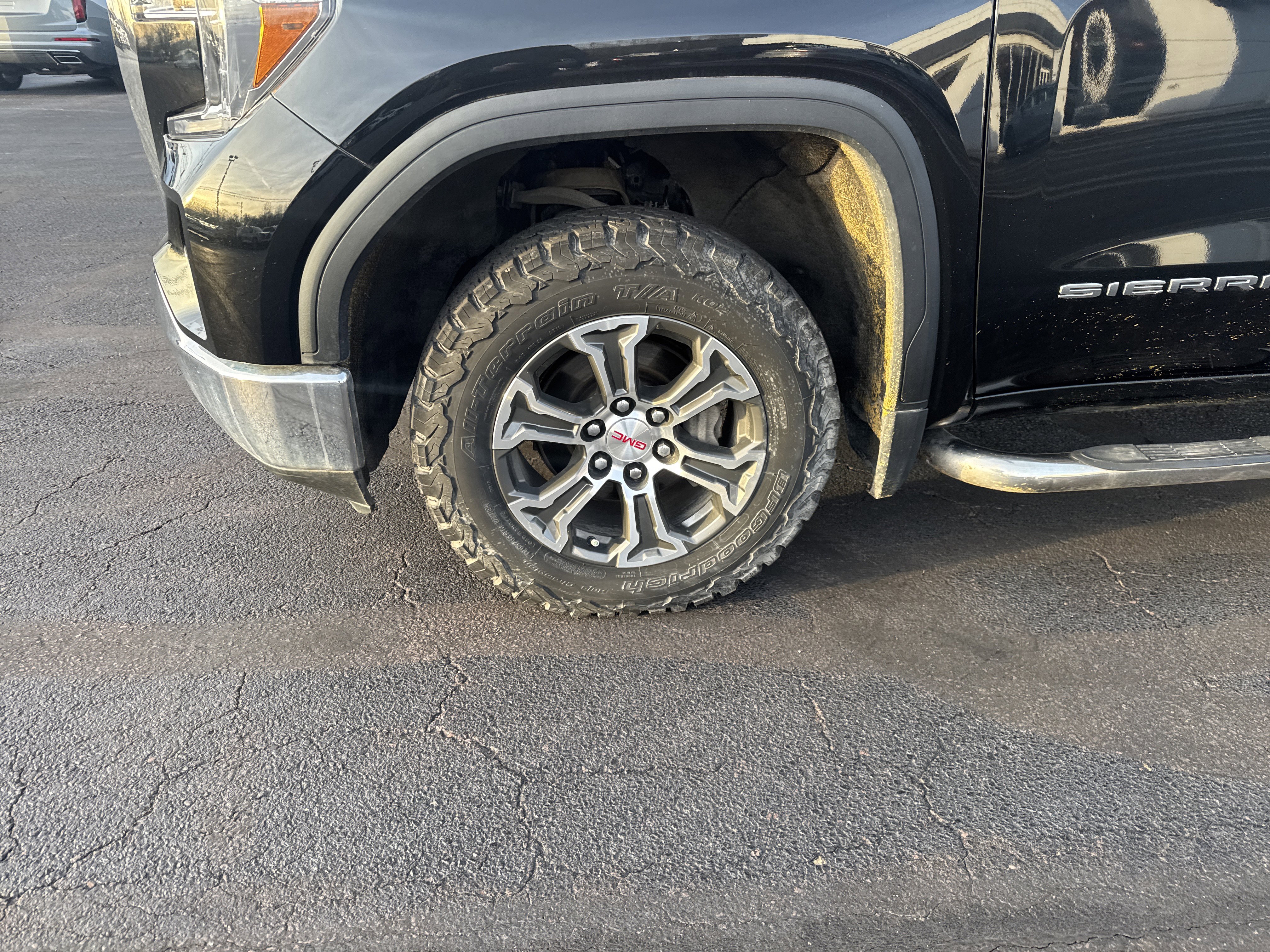 Used 2019 GMC Sierra 1500 SLE w/ SLE Value Package image 11