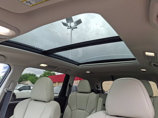 Used 2025 Subaru Ascent Limited AWD/4WD image 17