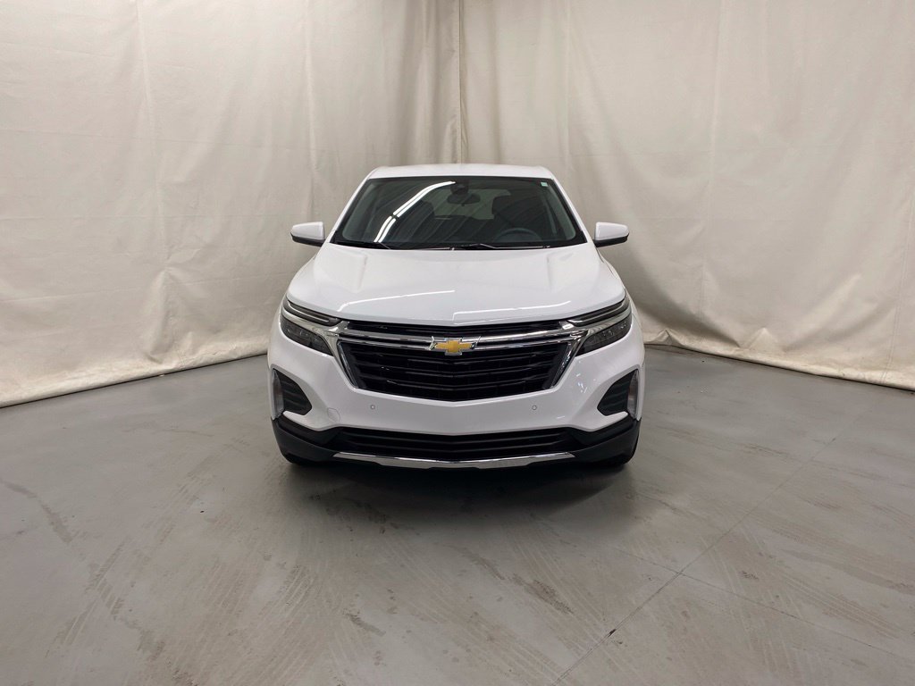 Used 2024 Chevrolet Equinox LT w/ LPO, Floor Liner Package FWD image 3