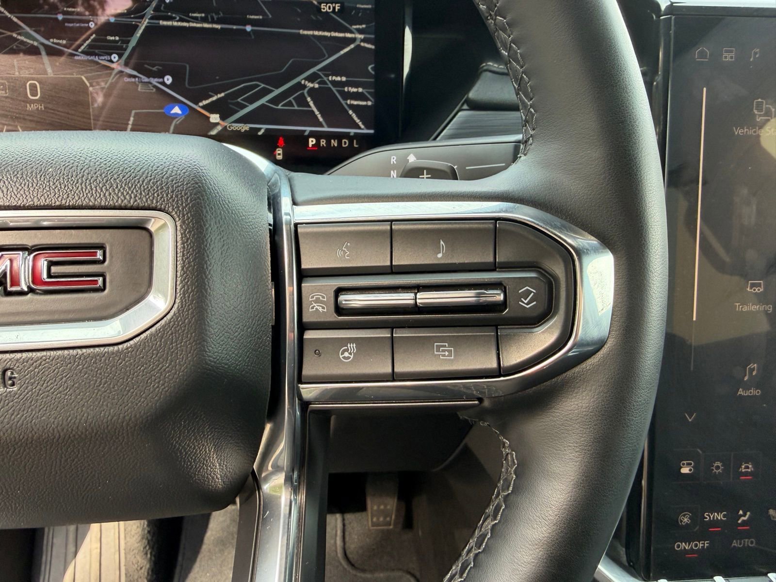 Used 2025 GMC Acadia Elevation AWD/4WD image 15