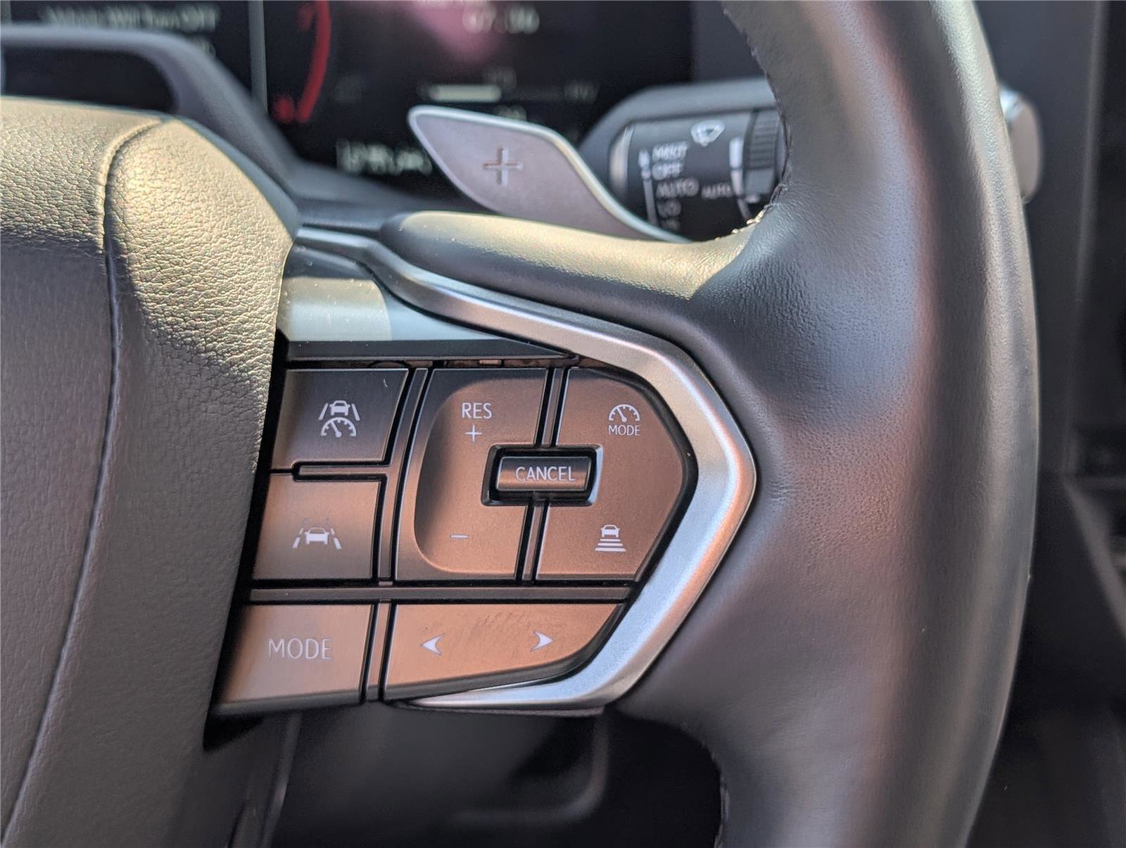 Used 2024 Lexus GX 550 w/ Accessory Package (Z1) image 26