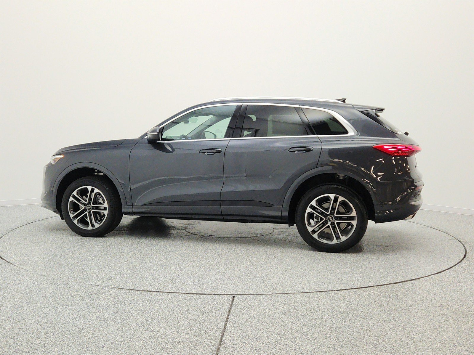 New 2026 Audi Q5 Premium Plus AWD/4WD image 8