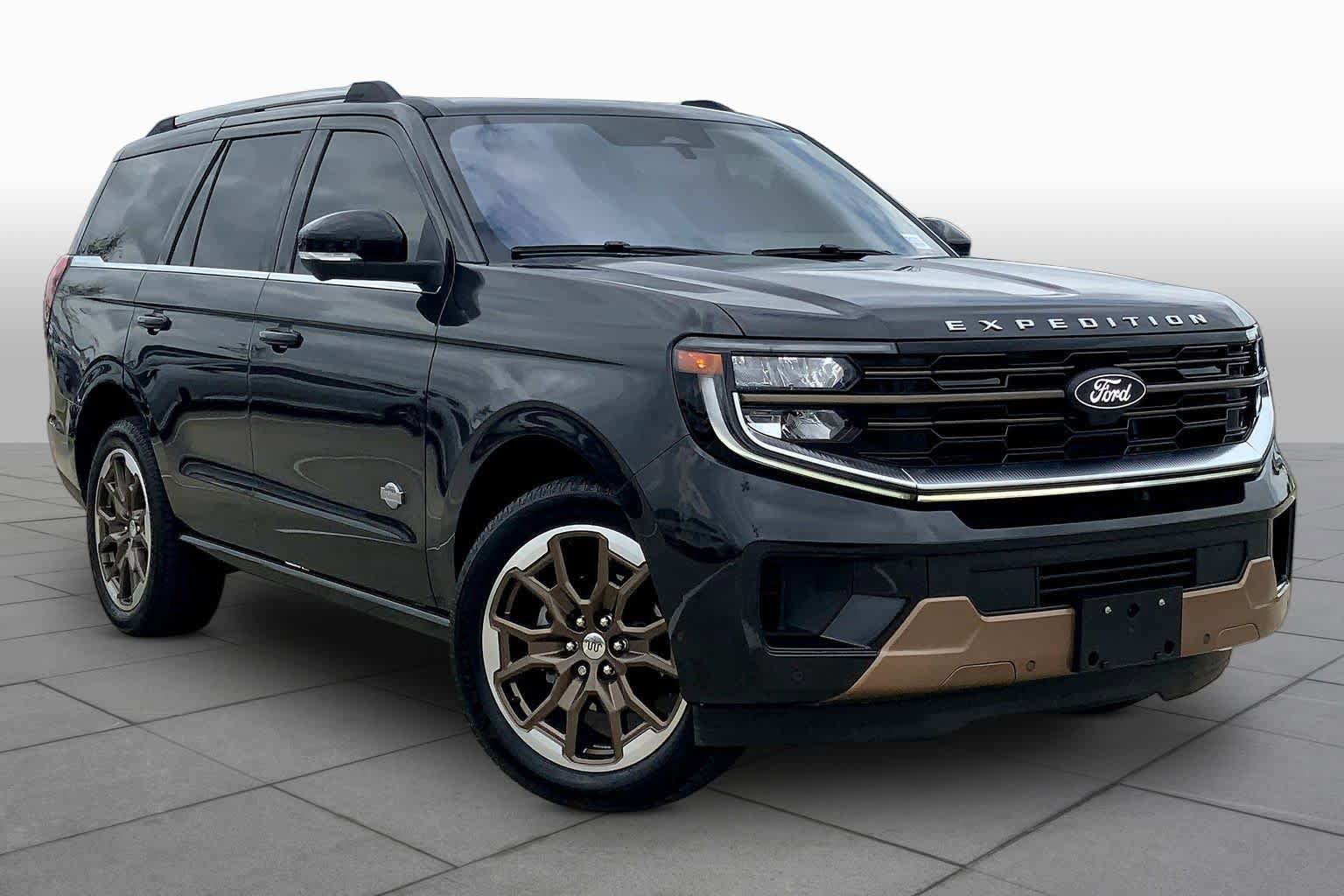 Used 2025 Ford Expedition King Ranch image 2