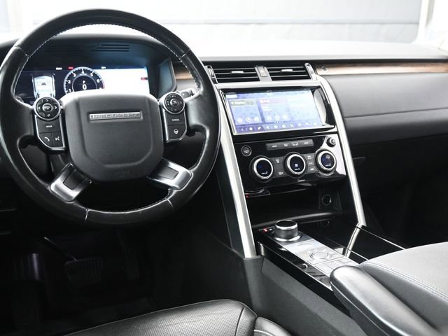 Used 2018 Land Rover Discovery HSE image 7