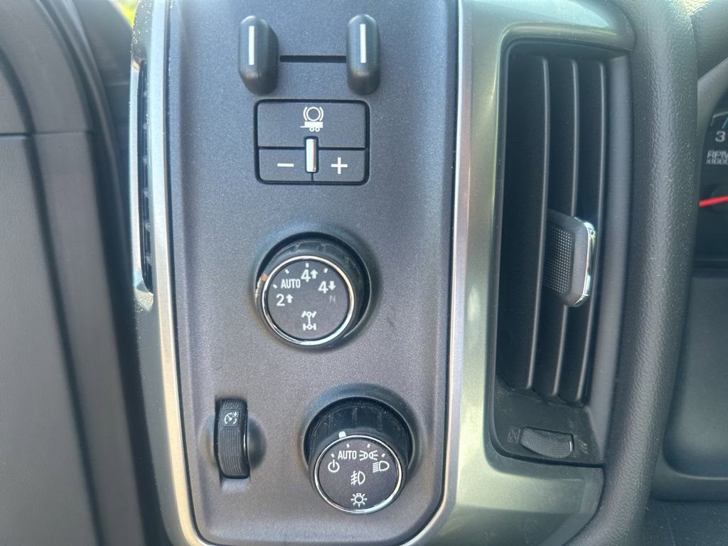Used 2015 Chevrolet Silverado 1500 LT w/ All Star Edition AWD/4WD image 33