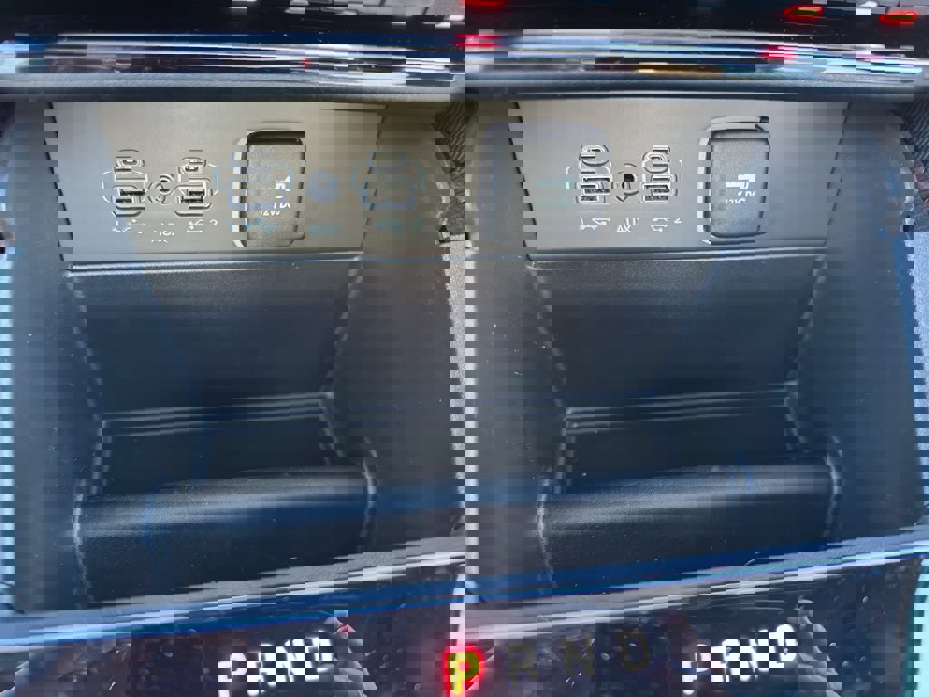 New 2025 Jeep Grand Cherokee Limited image 18