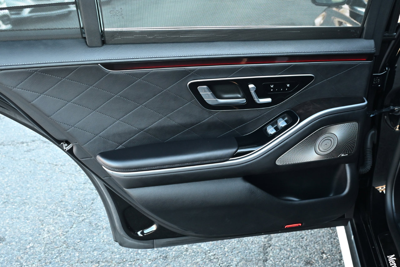 Used 2024 Mercedes-Benz S 580 4MATIC Sedan image 44