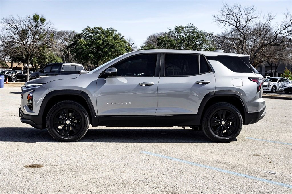 Used 2025 Chevrolet Equinox LT w/ Safety and Technology Package image 8