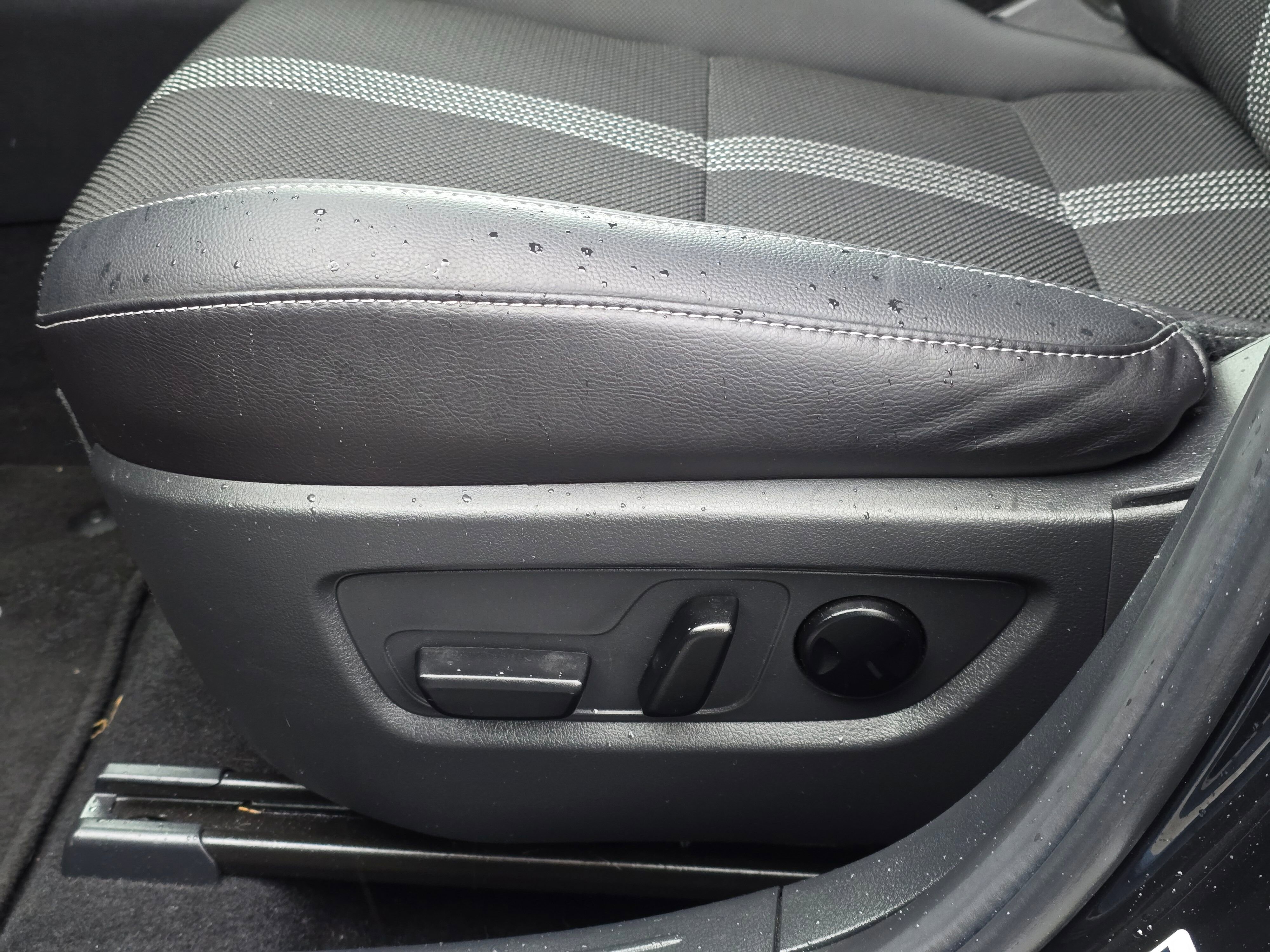 Used 2025 MAZDA CX-50 AWD 2.5 S w/ Weather Package image 24