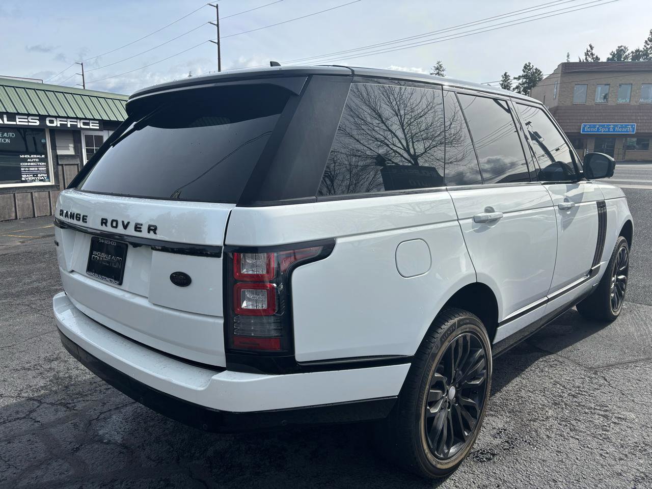 Used 2016 Land Rover Range Rover Supercharged AWD/4WD image 5