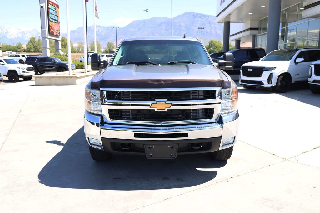 Used 2008 Chevrolet Silverado 2500 LTZ w/ Safety Package AWD/4WD image 9