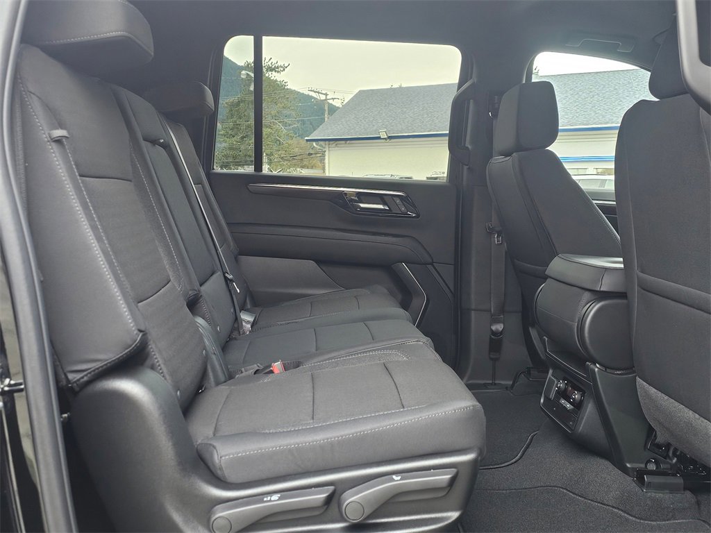 New 2026 Chevrolet Suburban LS image 13