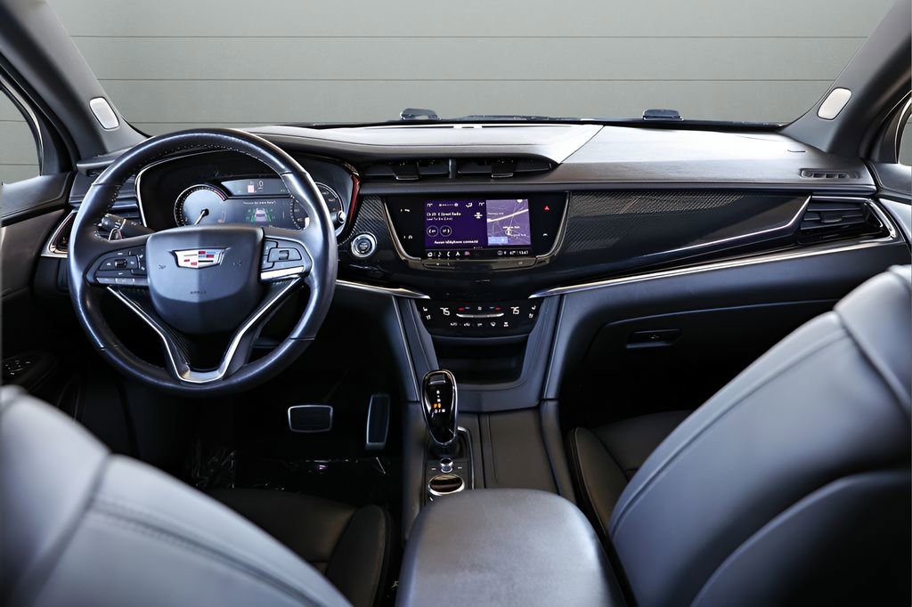 Used 2022 Cadillac XT6 Sport image 27