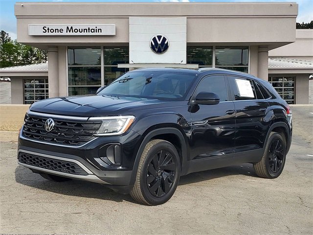 Certified 2024 Volkswagen Atlas Cross Sport SE w/ Panoramic Sunroof Package image 1