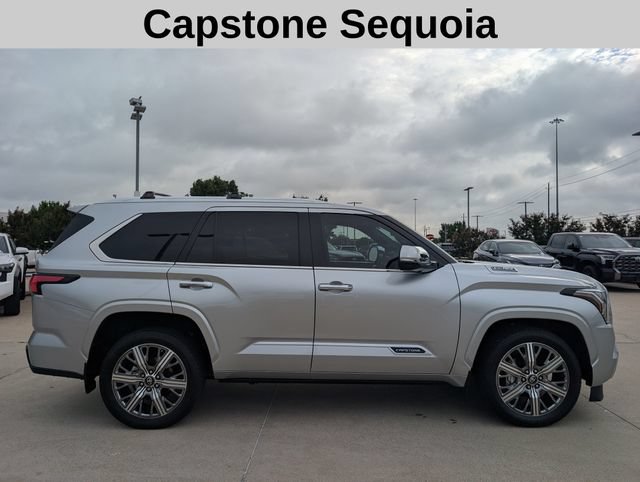 Used 2026 Toyota Sequoia Capstone AWD/4WD image 3