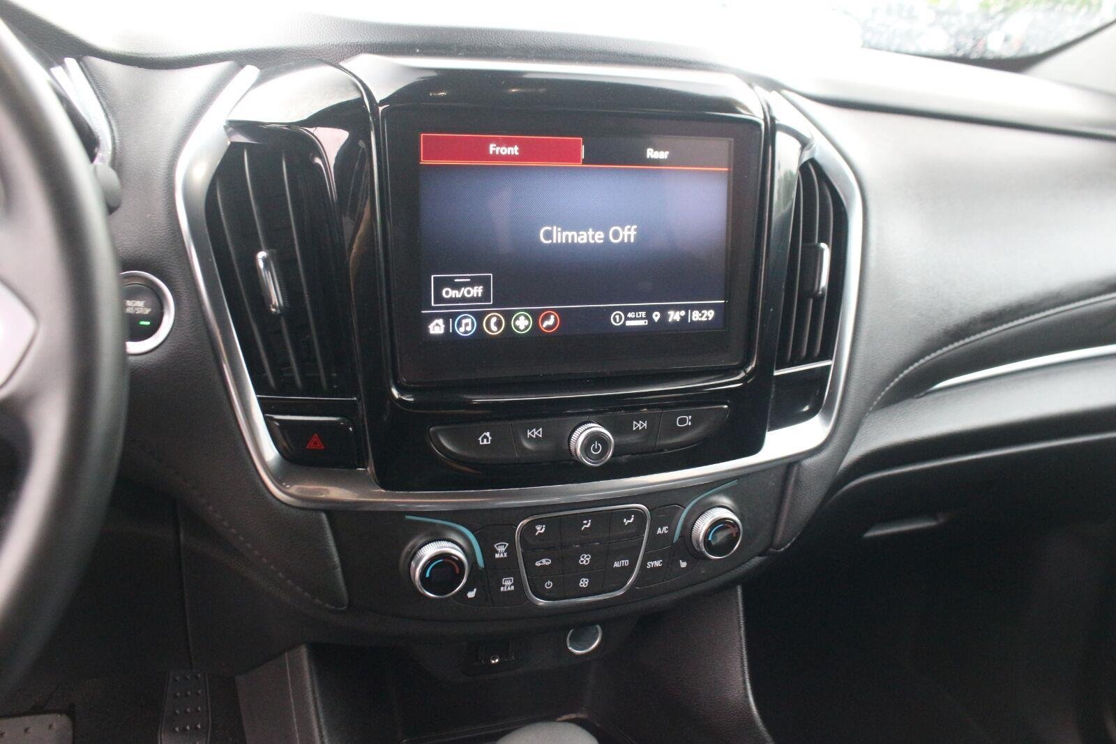 Used 2023 Chevrolet Traverse LT w/ LPO, Cargo Package AWD/4WD image 21