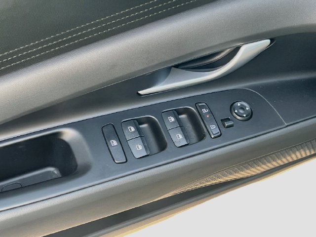 New 2026 Hyundai Elantra Hybrid FWD image 20