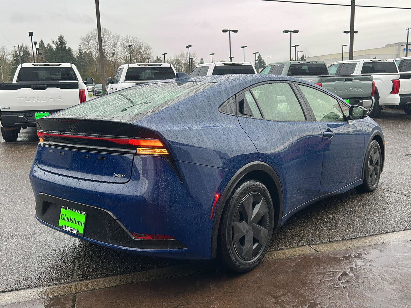 Used 2023 Toyota Prius LE image 6