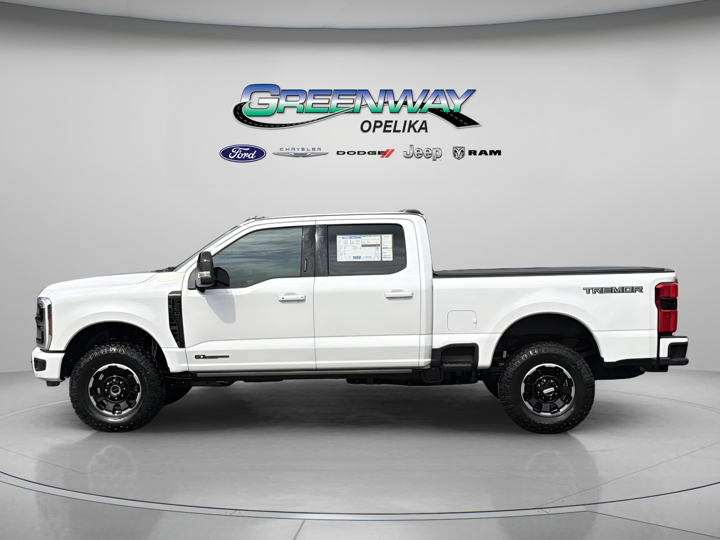 New 2026 Ford F250 Platinum w/ Tremor Off-Road Package image 4