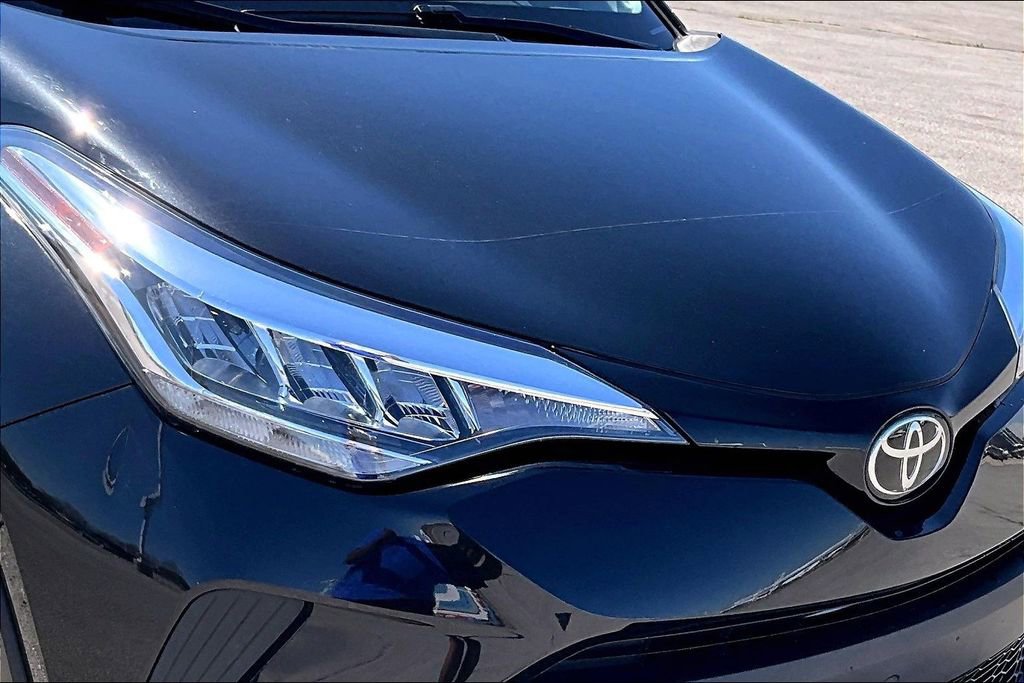 Used 2021 Toyota C-HR XLE image 27