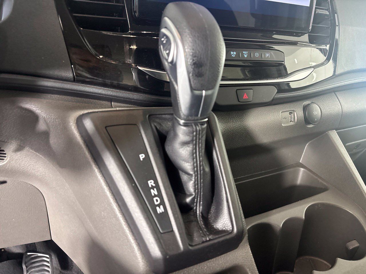 Used 2025 Ford Transit 350 XLT RWD image 15