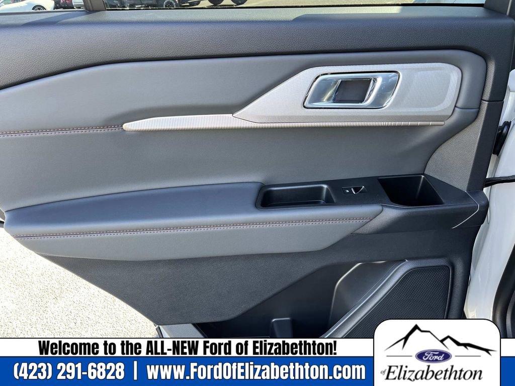 New 2026 Ford Explorer Active image 17