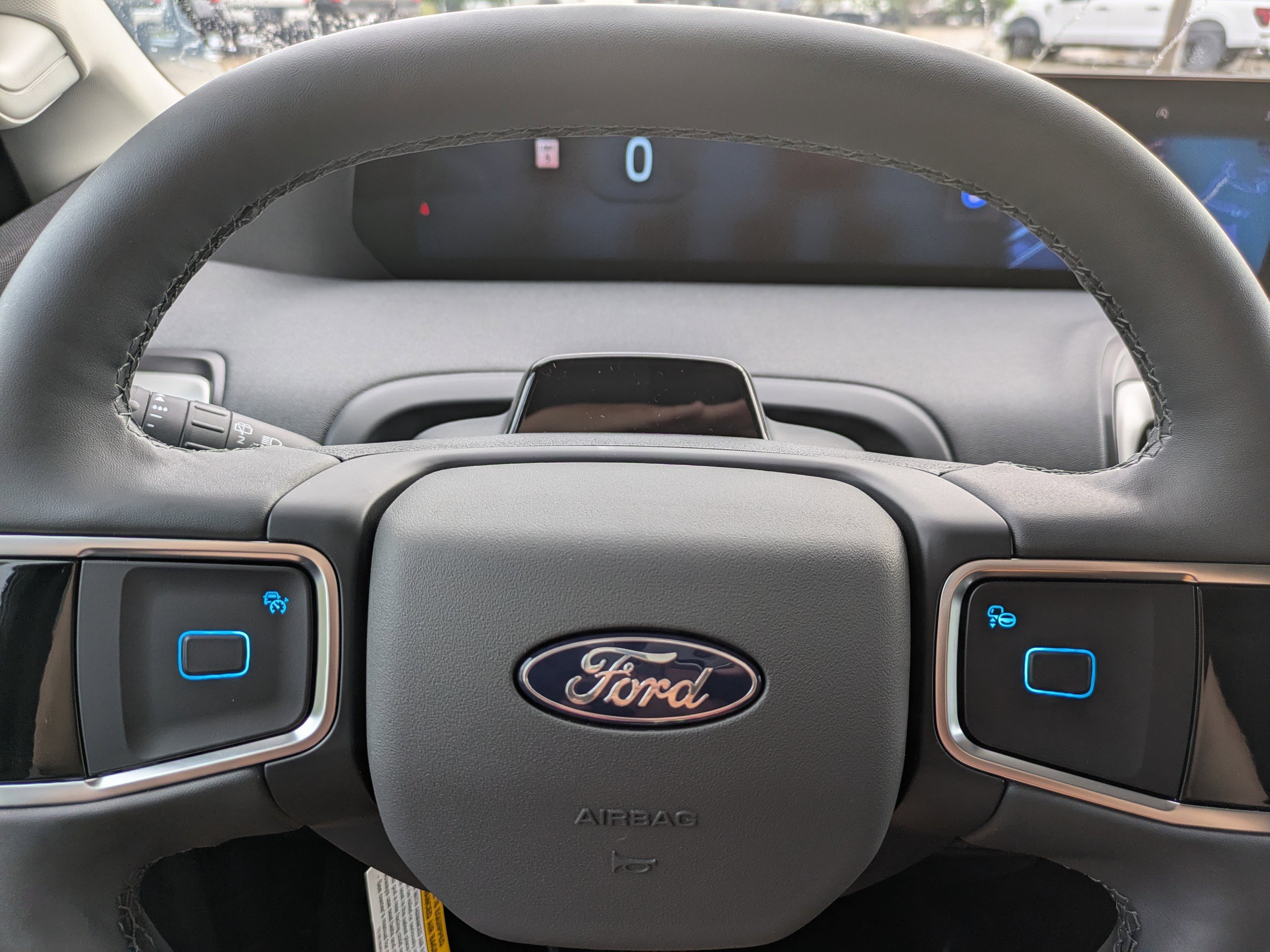 New 2025 Ford Expedition Active image 32