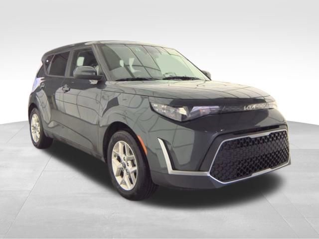Used 2025 Kia Soul LX w/ LX Technology Package FWD video 2
