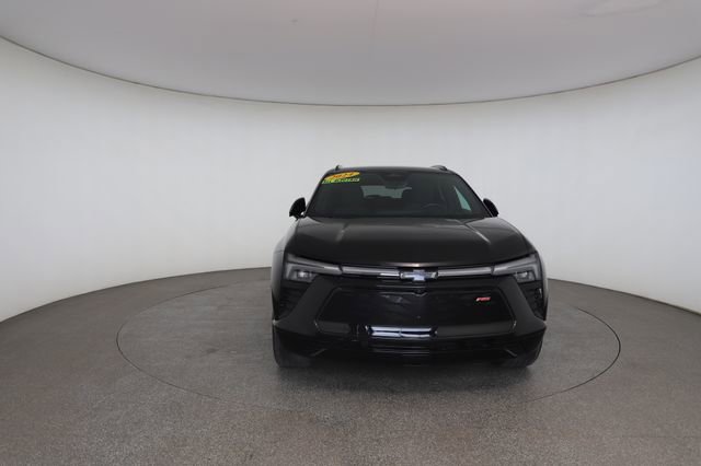 Used 2024 Chevrolet Equinox EV LT w/ LPO, Active Package FWD image 31