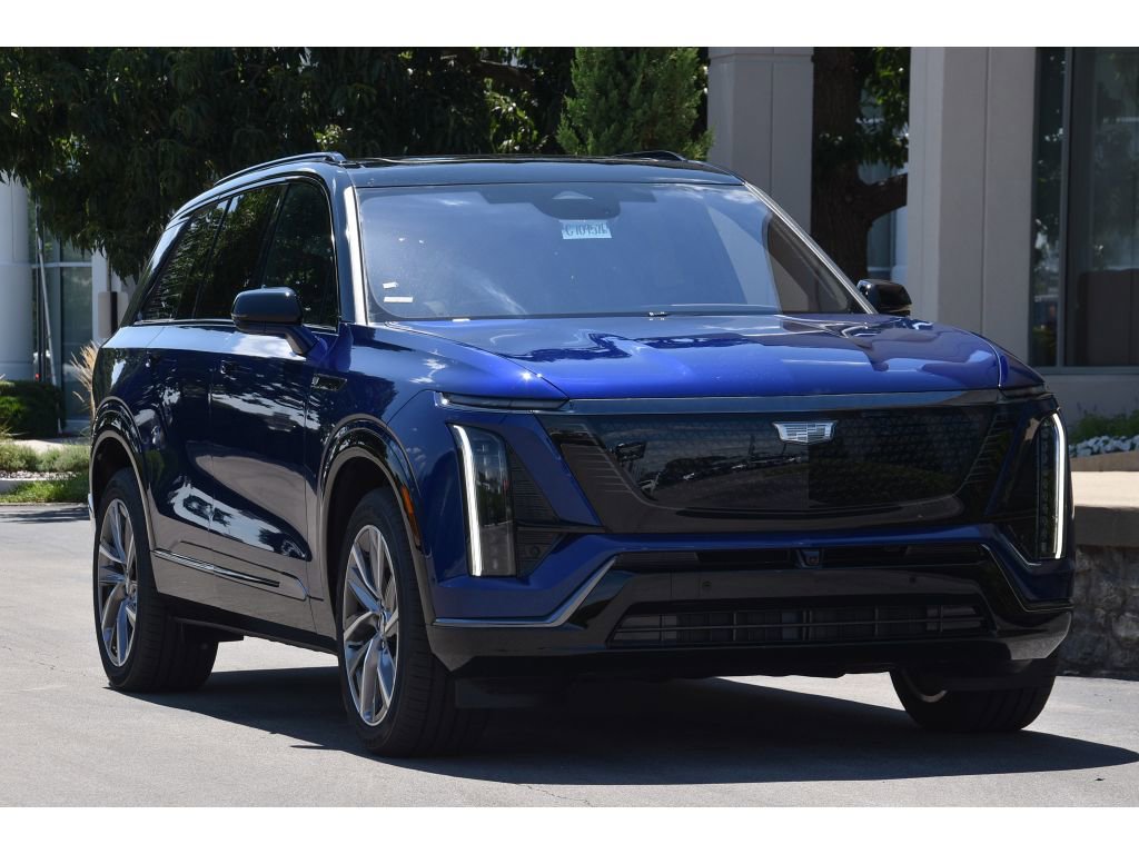 New 2026 Cadillac Vistiq Sport image 2