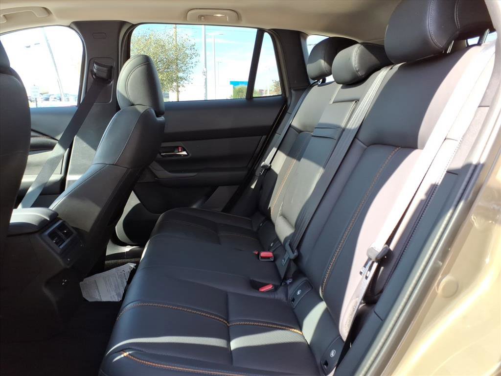 Certified 2023 MAZDA CX-50 2.5 Turbo w/ Weather Package image 10