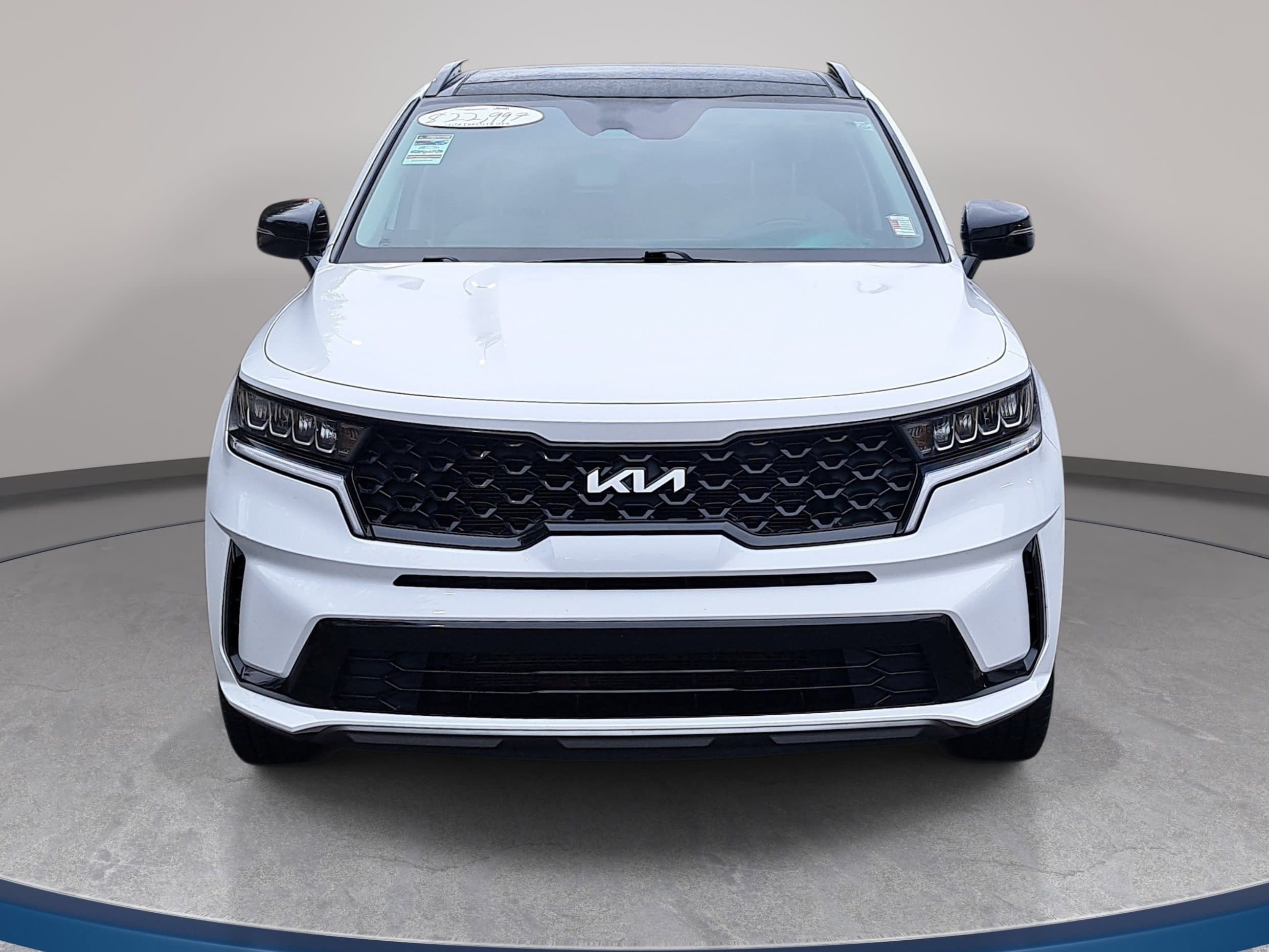Used 2022 Kia Sorento S w/ Panoramic Sunroof Package FWD image 2