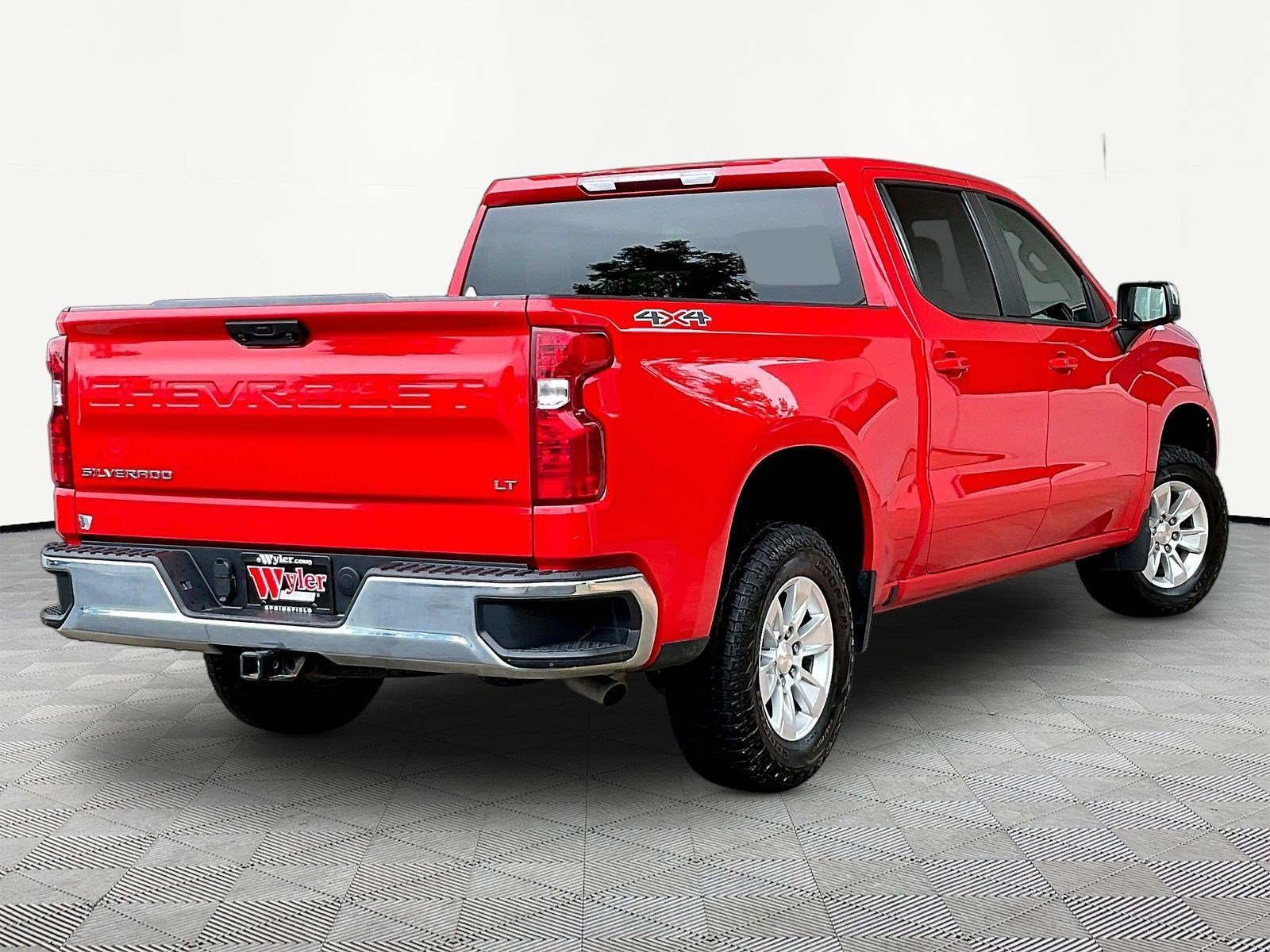 Used 2023 Chevrolet Silverado 1500 LT w/ Protection Package AWD/4WD image 6
