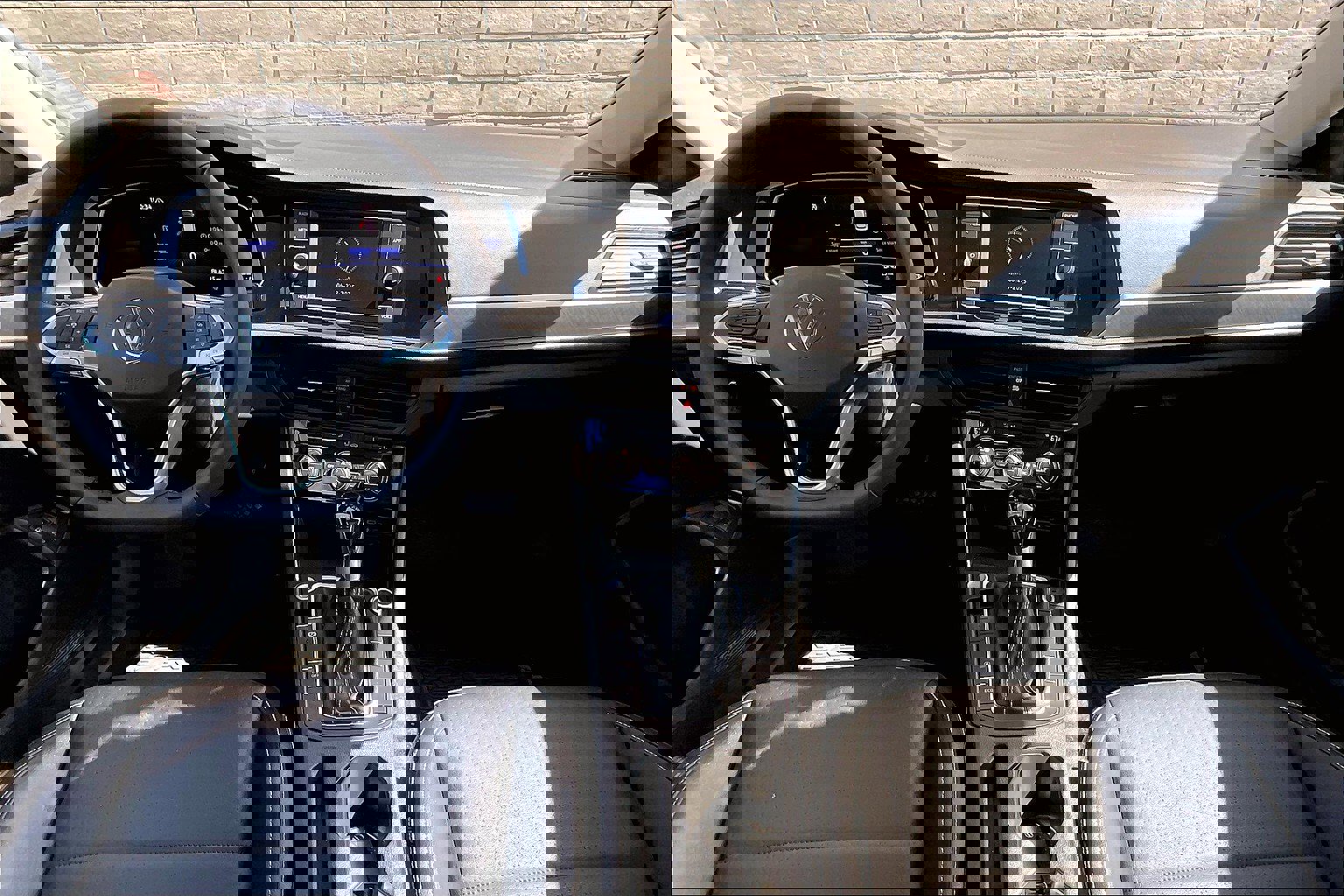 Used 2022 Volkswagen Jetta SE w/ Panoramic Sunroof Package image 15