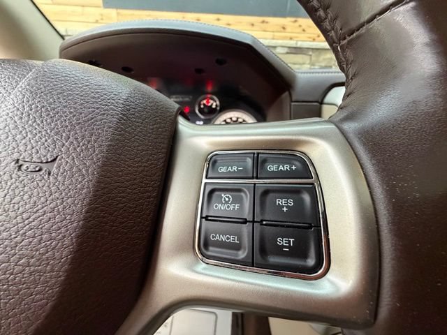 Used 2016 RAM 1500 Laramie w/ Convenience Group AWD/4WD image 27