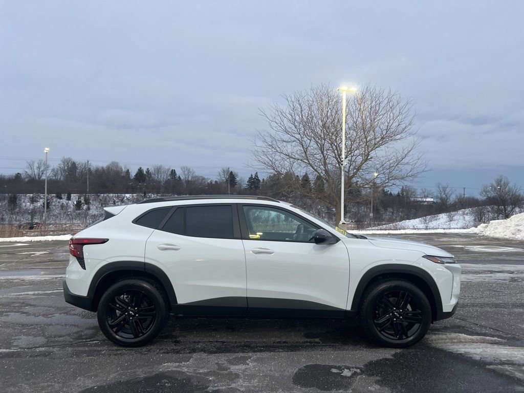 New 2026 Chevrolet Trax ACTIV image 3