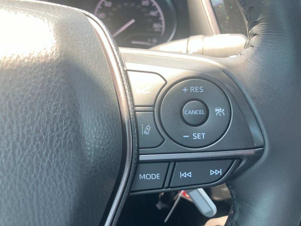 Used 2024 Toyota Camry SE FWD image 23