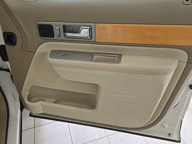 Used 2007 Lincoln MKX AWD image 3