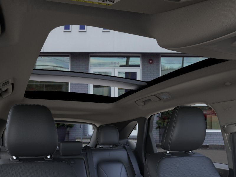 New 2025 Ford Escape SE w/ PHEV Premium Package FWD image 22