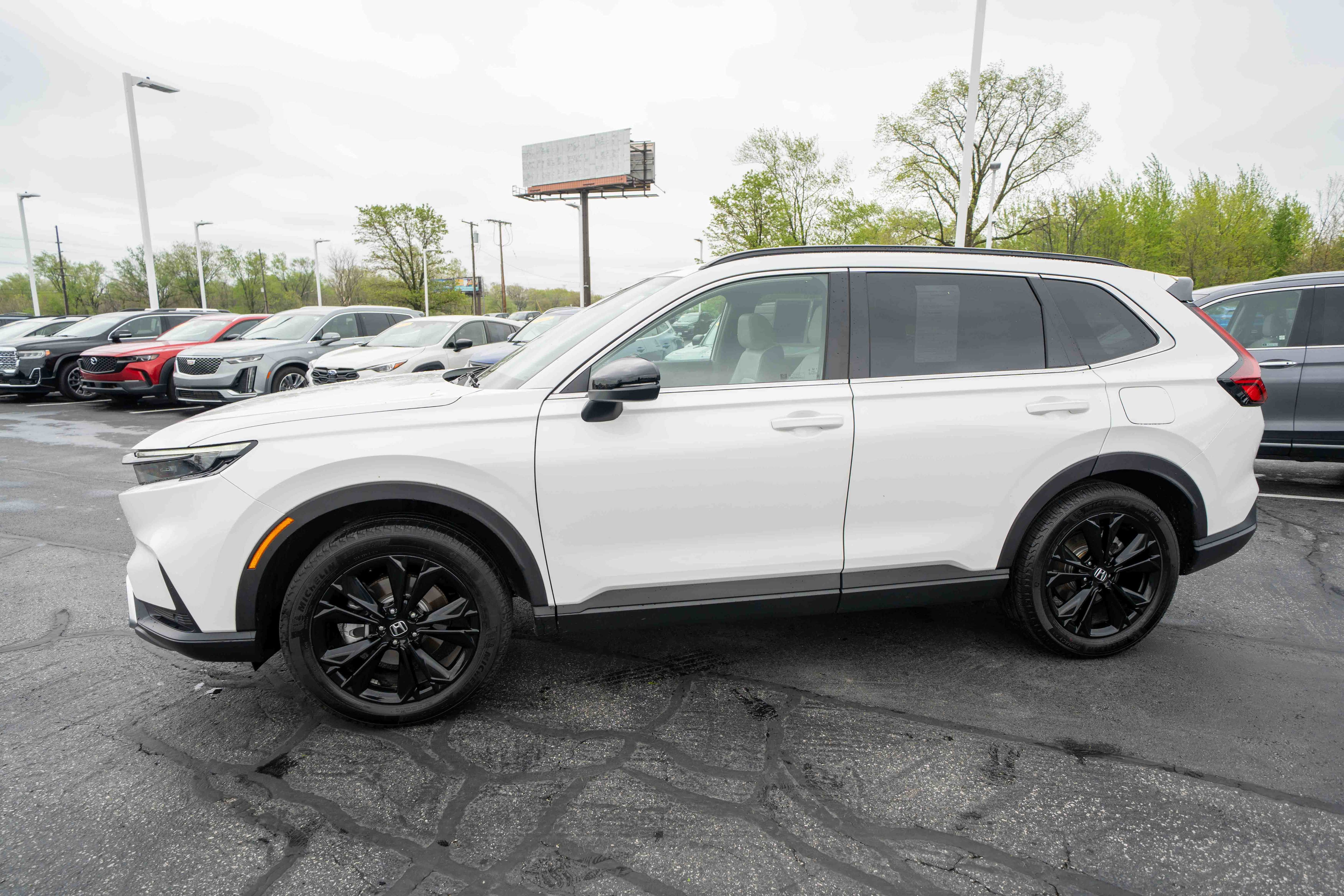 Certified 2025 Honda CR-V Sport Touring image 3