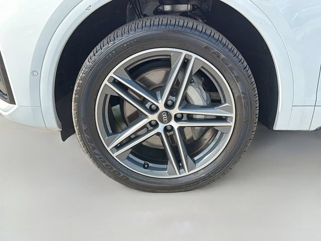 Used 2023 Audi Q5 e Prestige w/ Prestige Package AWD/4WD image 41