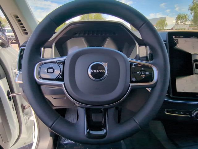 Used 2025 Volvo XC90 B6 Plus w/ Protection Package Premier image 25